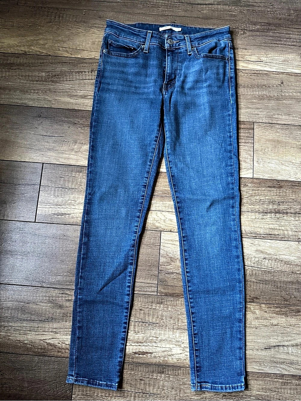 Levi's 711 Skinny Jeans